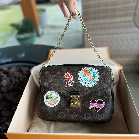 Louis Vuitton Brown Monogram Shoulder Bag - Picture 6 of 13